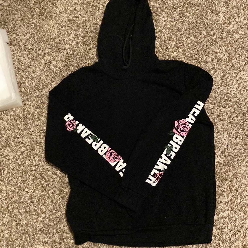 Black hoodie, Rue21, L